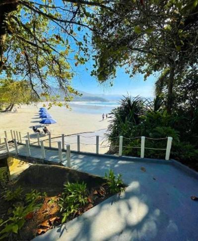 Pe Na Areia * Ubatuba