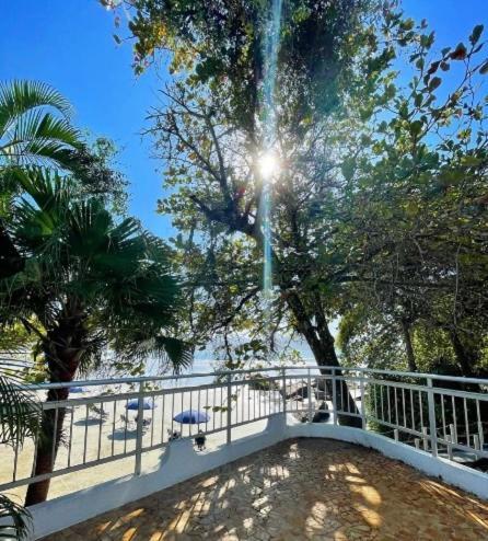Pe Na Areia Ubatuba